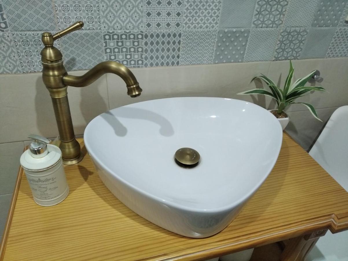 Guesthouse Jazmines Mozarabes # Wifi Baena Bagian luar foto